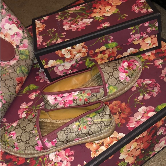 Gucci Tote Bag & Matching Espadrilles - Picture 2 of 4